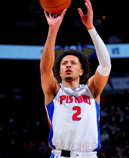 坎宁安首节出战10分钟，投篮4中0得到3分1篮板3助攻